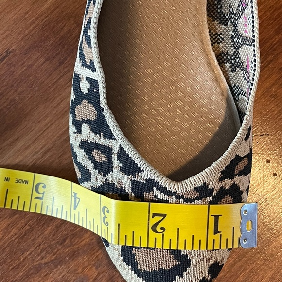 Sketchers cheetah slip on shoes - Picture 15 of 15